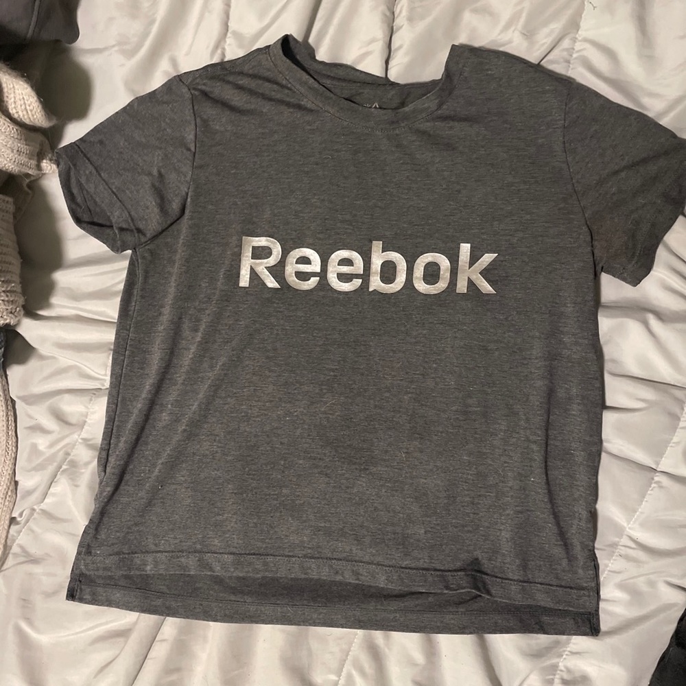 Tee shirt
